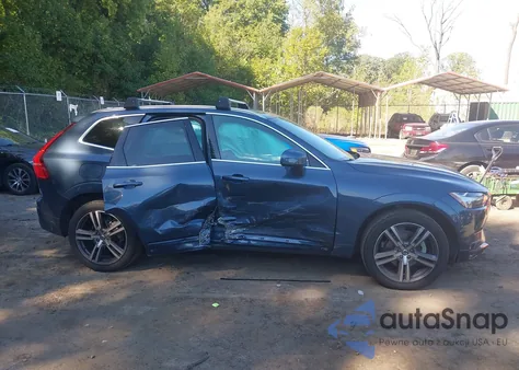 2021 Volvo Xc60 T5 Momentum z USA, uszkodzony, nr VIN YV4102DK2M1846512